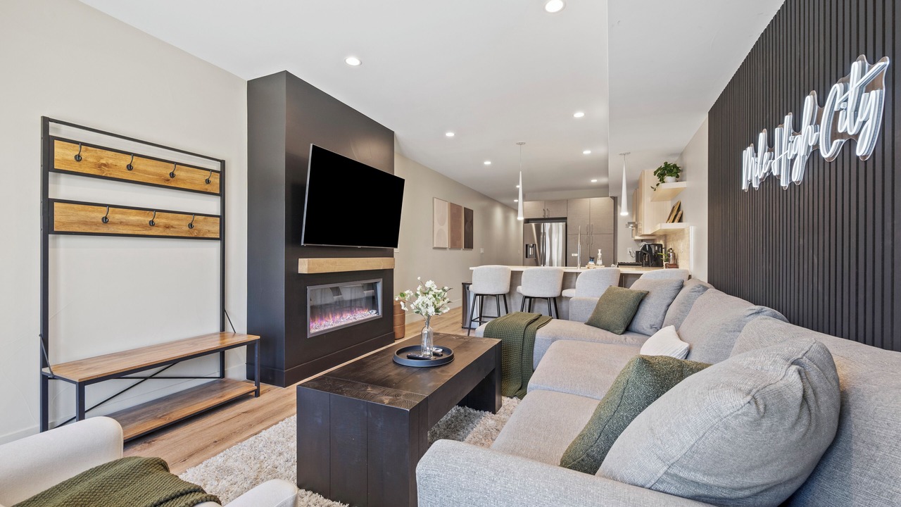 Photo of Livingroom in West Colfax