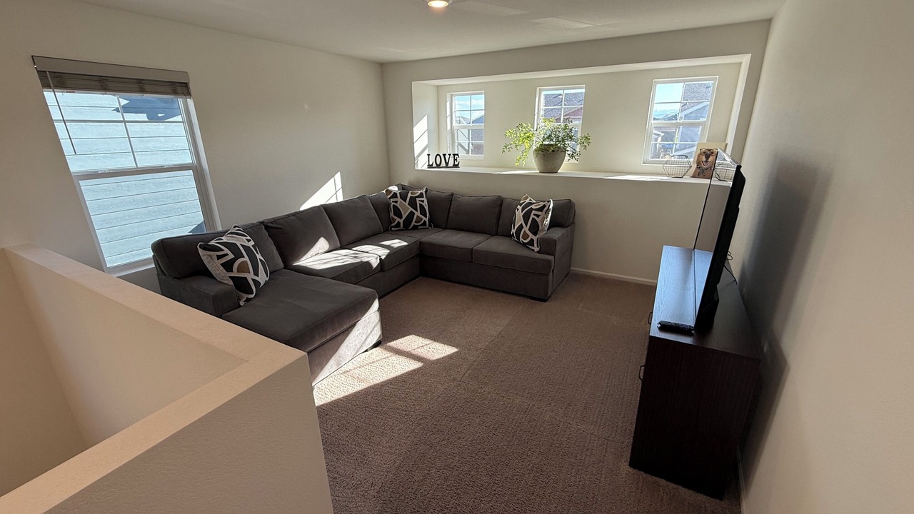 Photo of Livingroom in Centerra