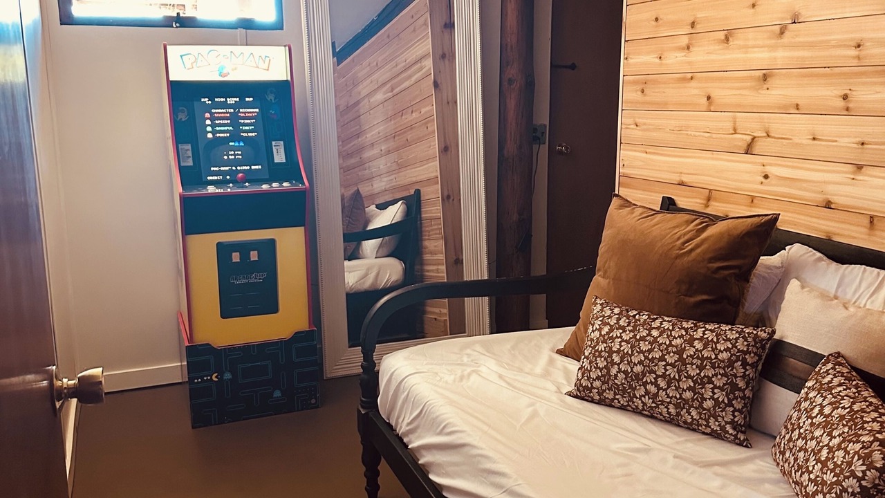Photo of Bedroom in Larkspur