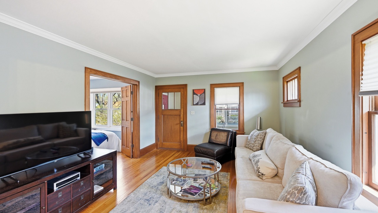 Photo of Livingroom in St. Louis Park