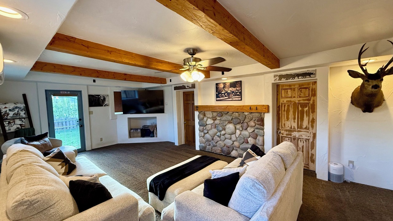 Photo of Livingroom in Glenwood Springs