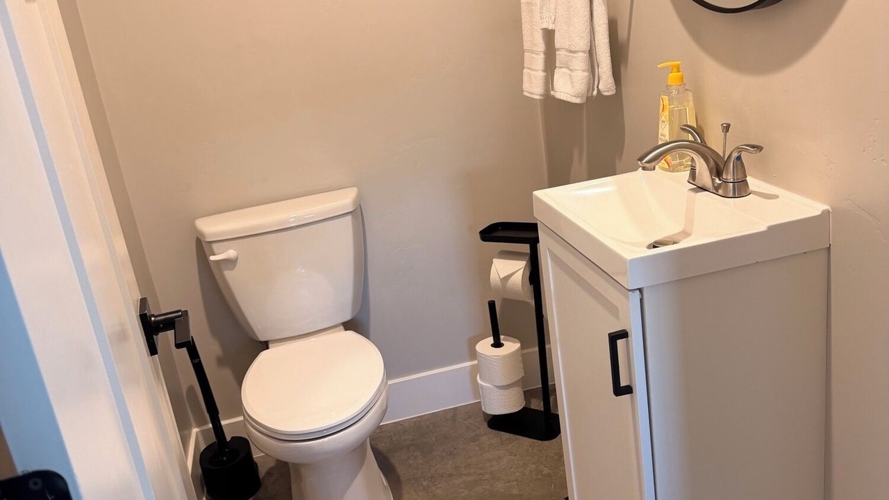 Photo of Bathroom in Delta