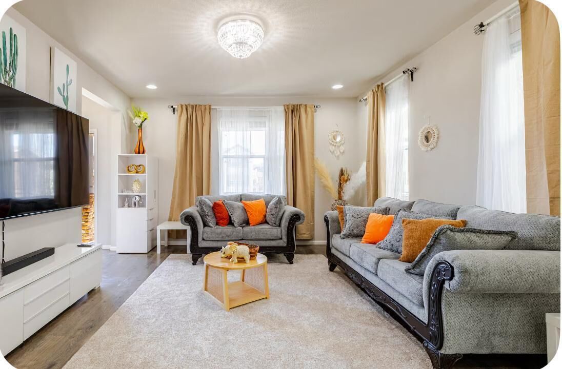 Photo of Livingroom in Gateway