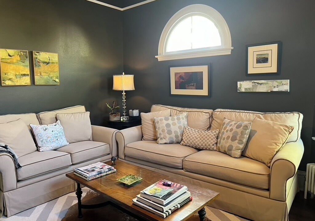 Photo of Livingroom in Old North End
