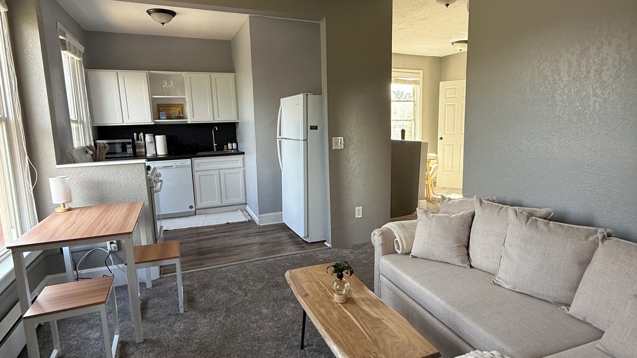 Photo of Livingroom in Ballpark