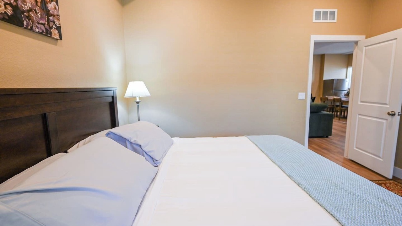 Photo of Bedroom in Tallyn's Reach