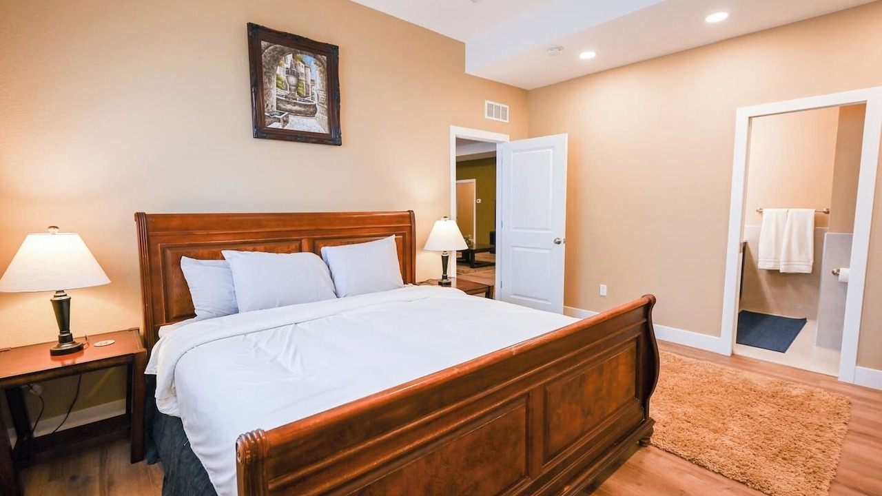 Photo of Bedroom in Tallyn's Reach
