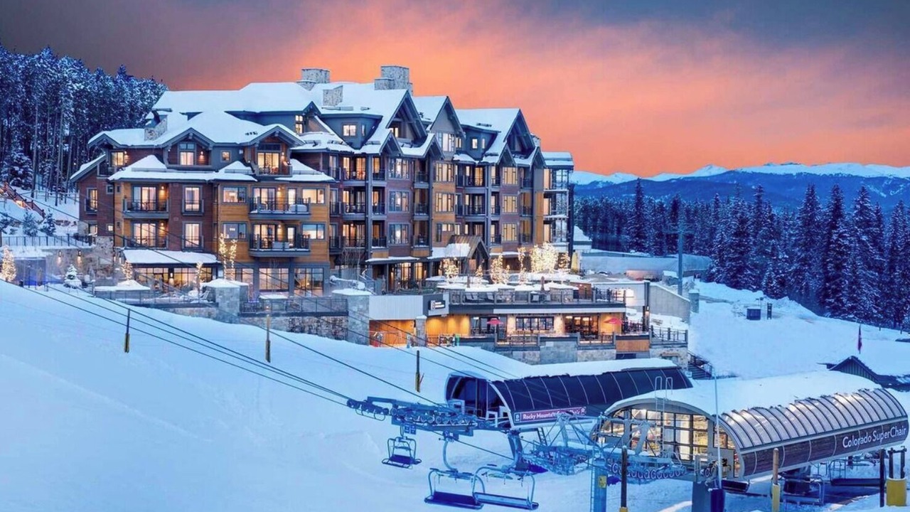 Photo of Outdoor in Peak 8