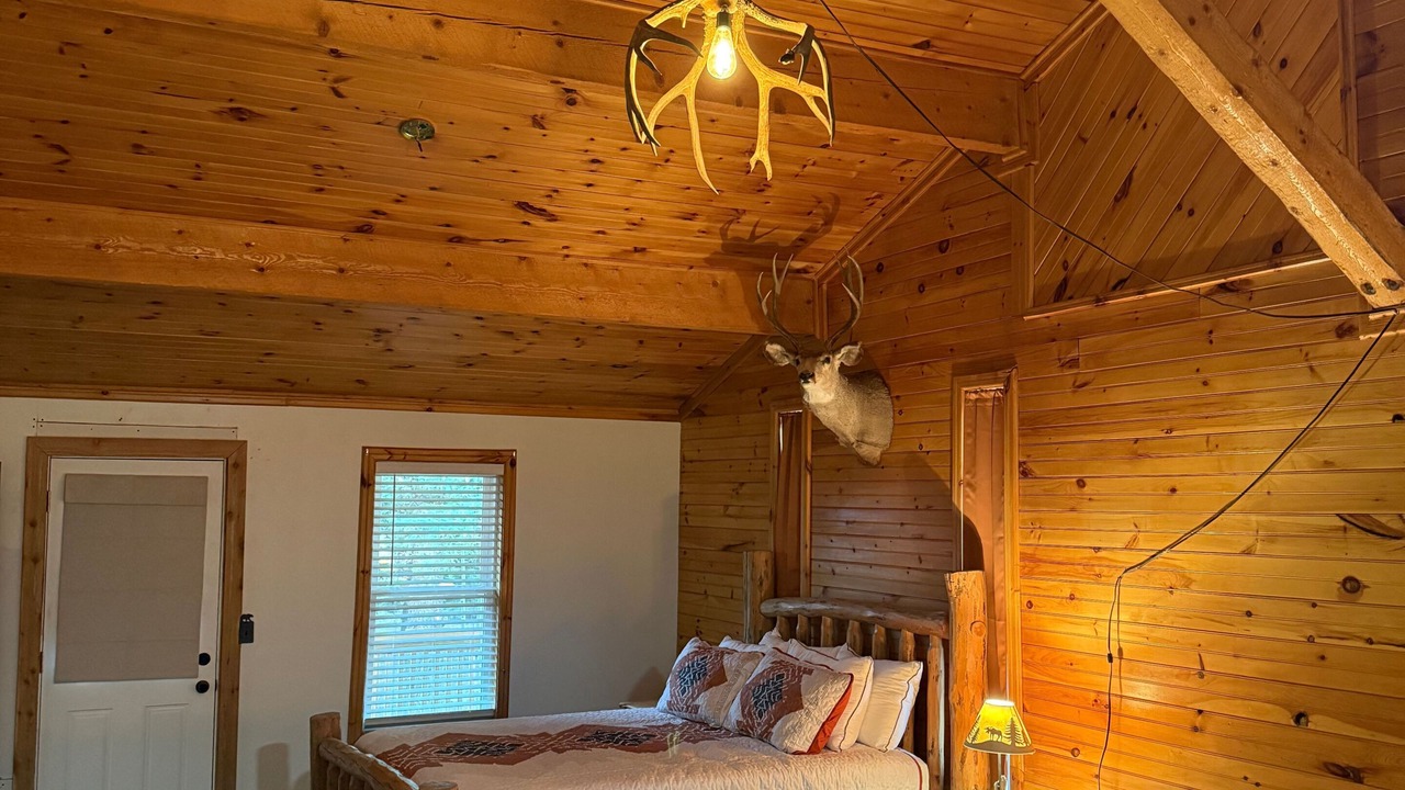 Photo of Bedroom in Alpine Village