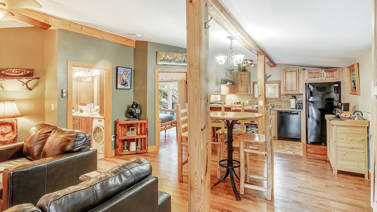 Photo of Livingroom in Coal Creek Canyon
