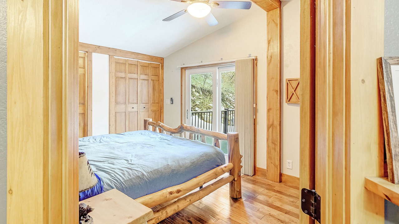 Photo of Bedroom in Coal Creek Canyon