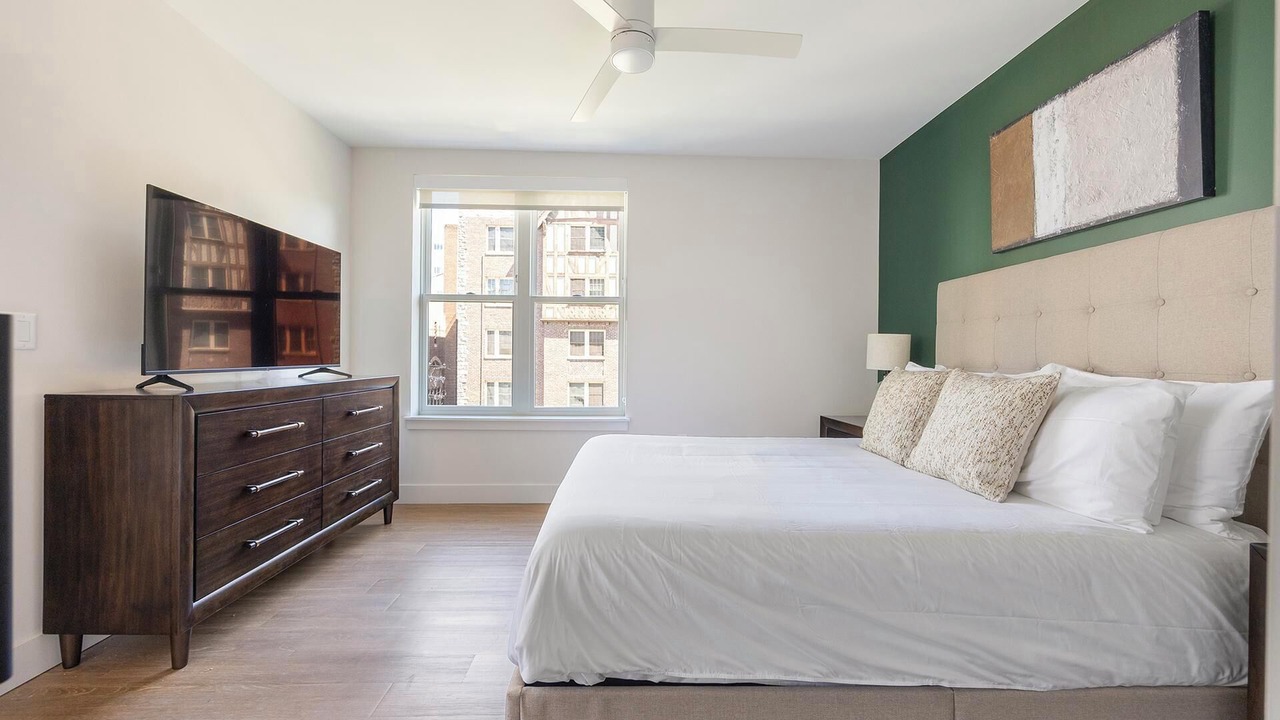 Photo of Bedroom in Uptown