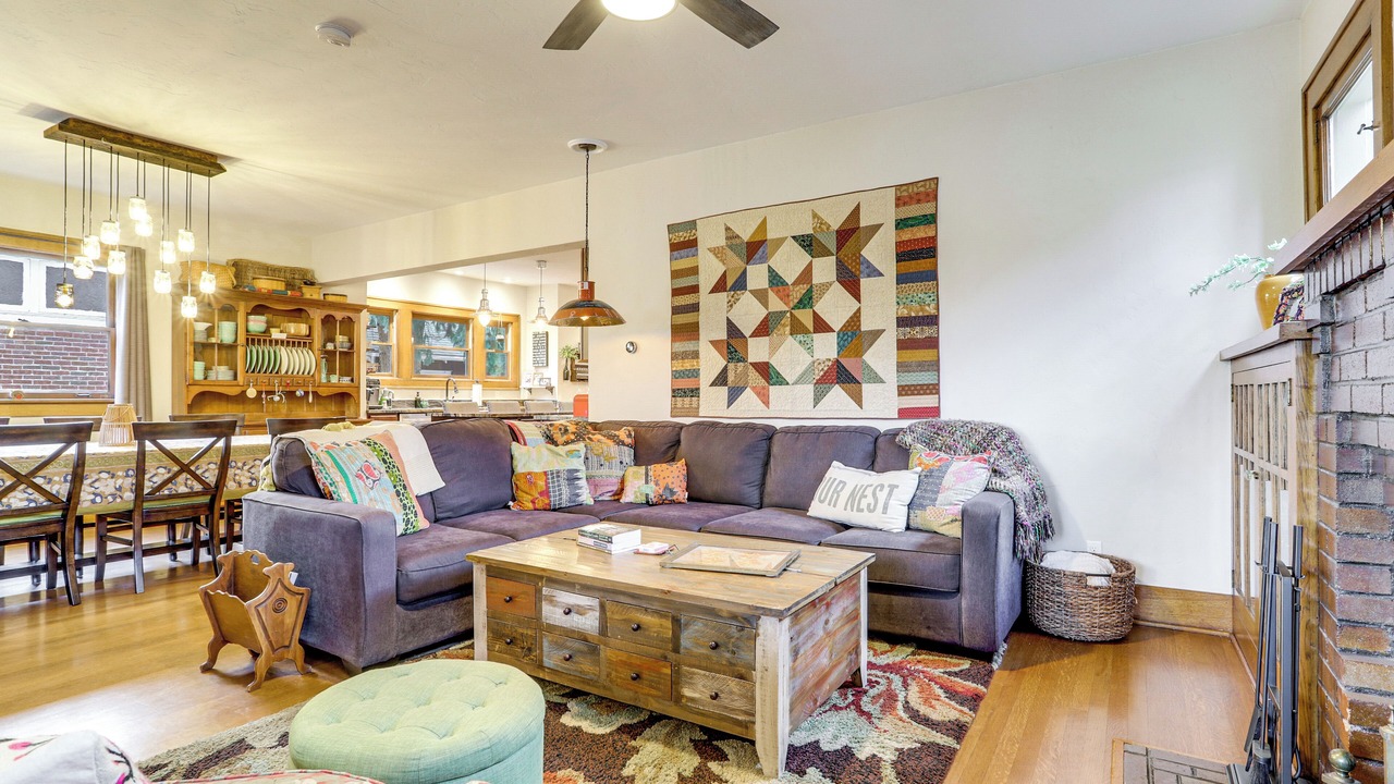 Photo of Livingroom in Berkeley