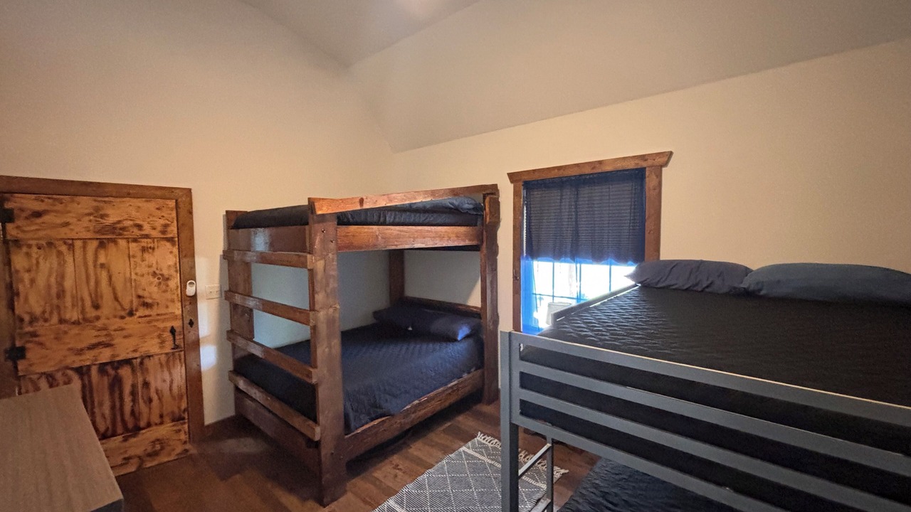 Photo of Bedroom in Smyrna