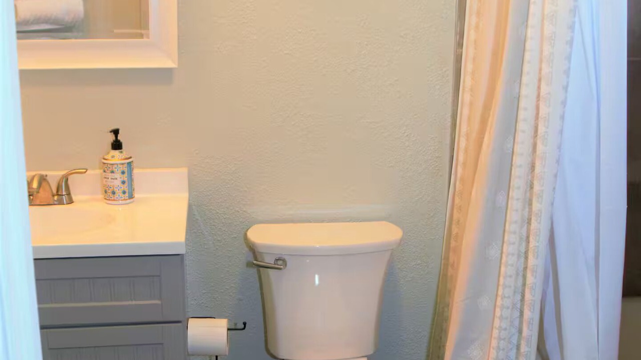 Photo of Bathroom in Canon City