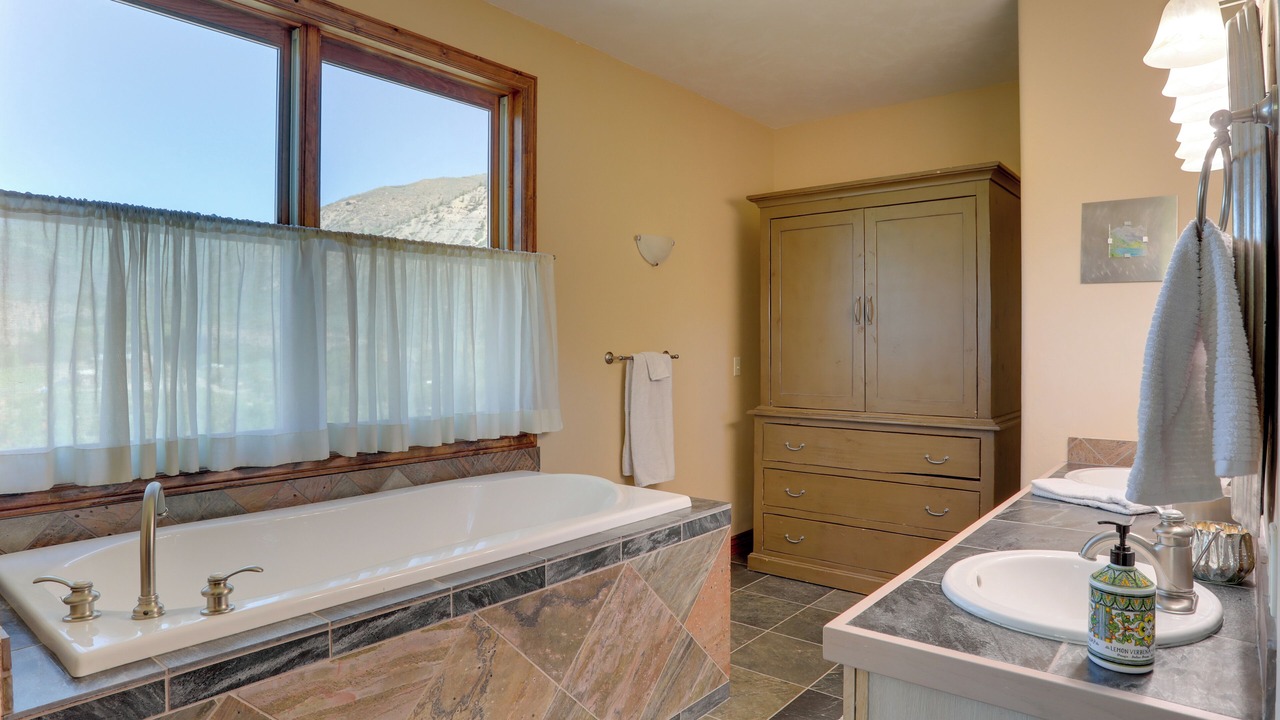 Photo of Bathroom in Gypsum