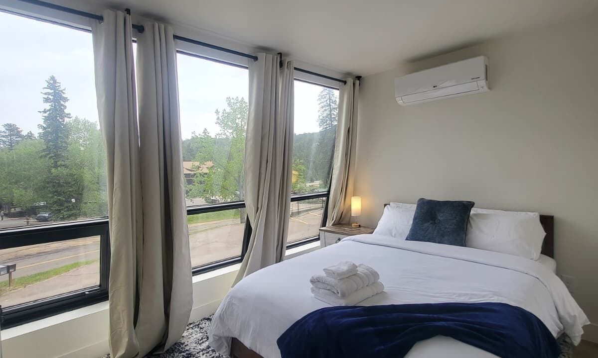 Photo of Bedroom in Kerr Gulch