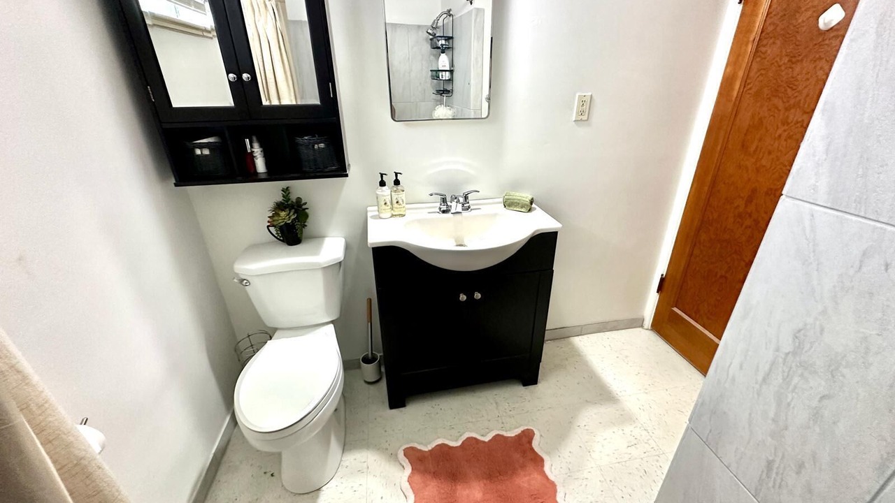 Photo of Bathroom in Barths