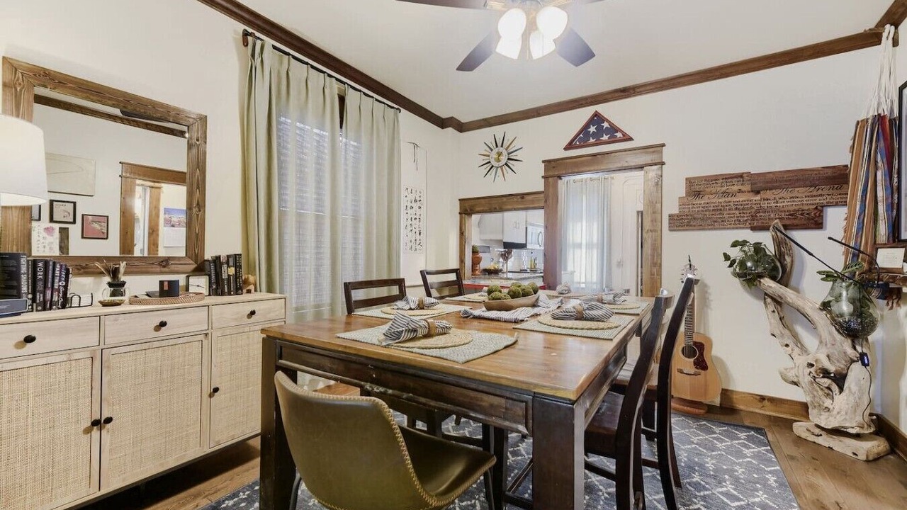 Photo of Bedroom in Lincoln Park