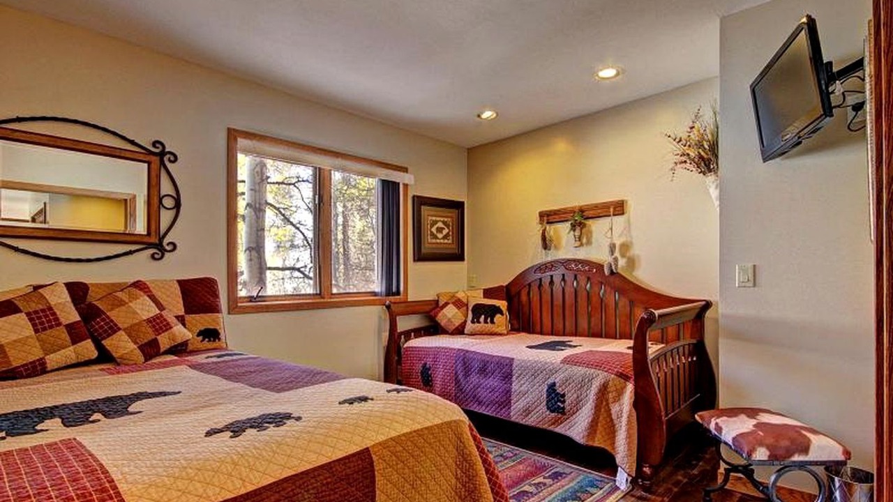 Photo of Bedroom in Warrior's Mark West