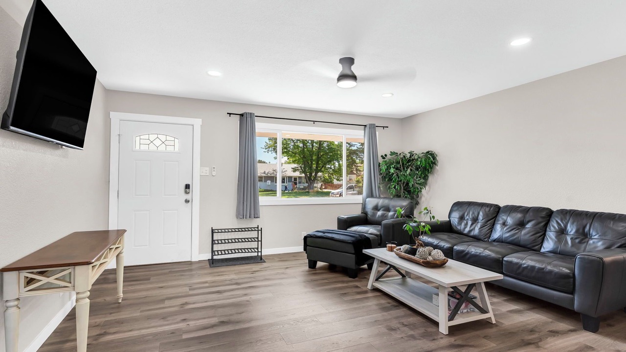 Photo of Livingroom in Pueblo