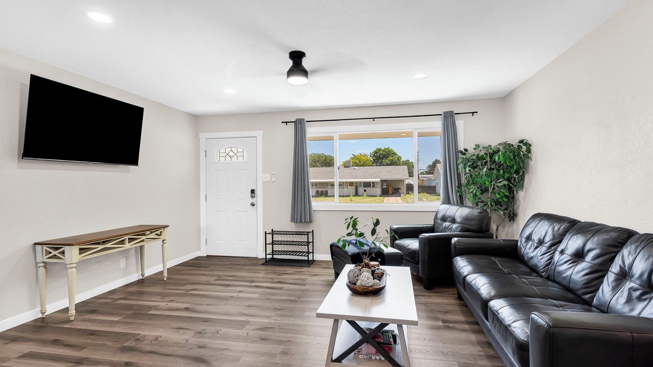 Photo of Livingroom in Pueblo