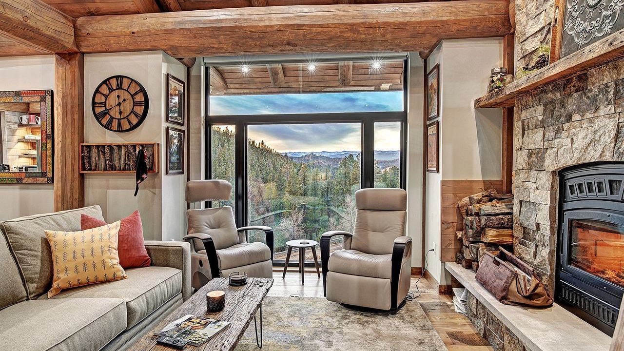 Photo of Livingroom in Coal Creek
