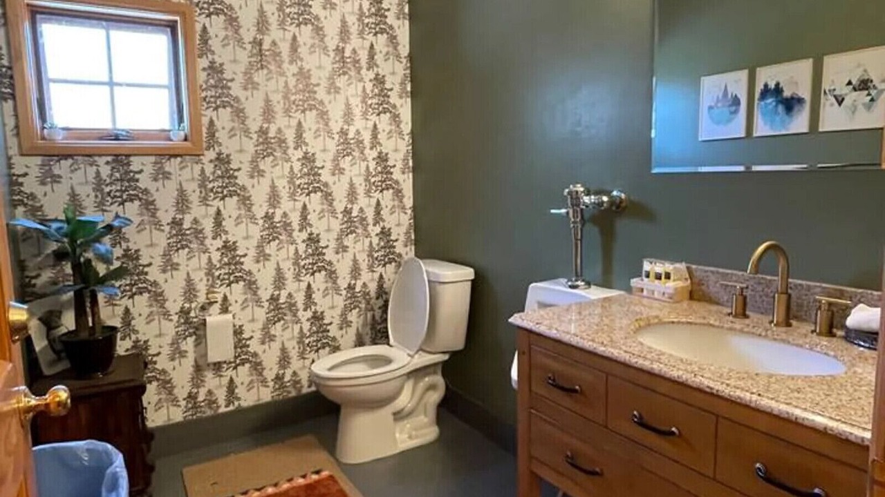 Photo of Bathroom in Twin Lakes