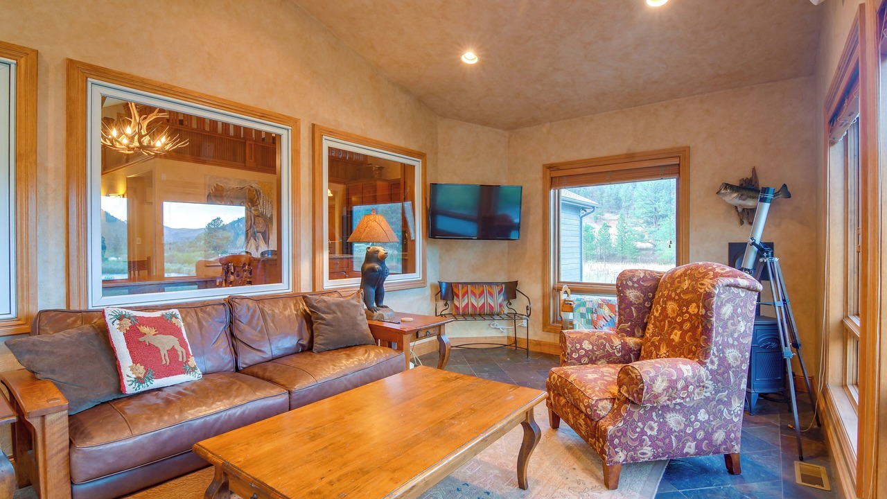 Photo of Livingroom in Pine