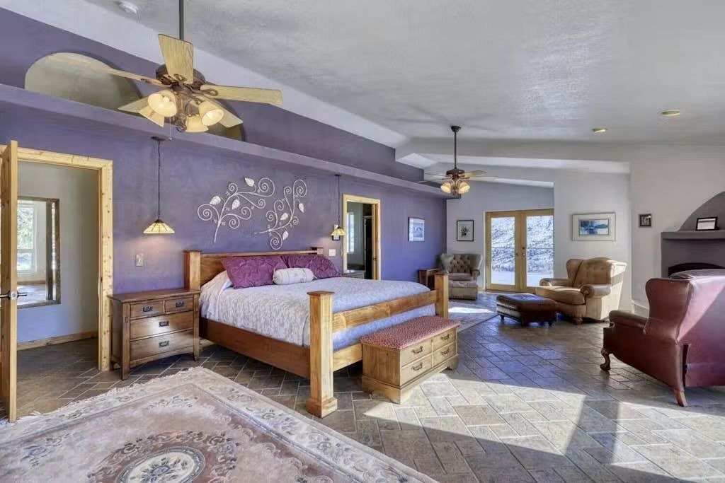 Photo of Bedroom in Del Norte