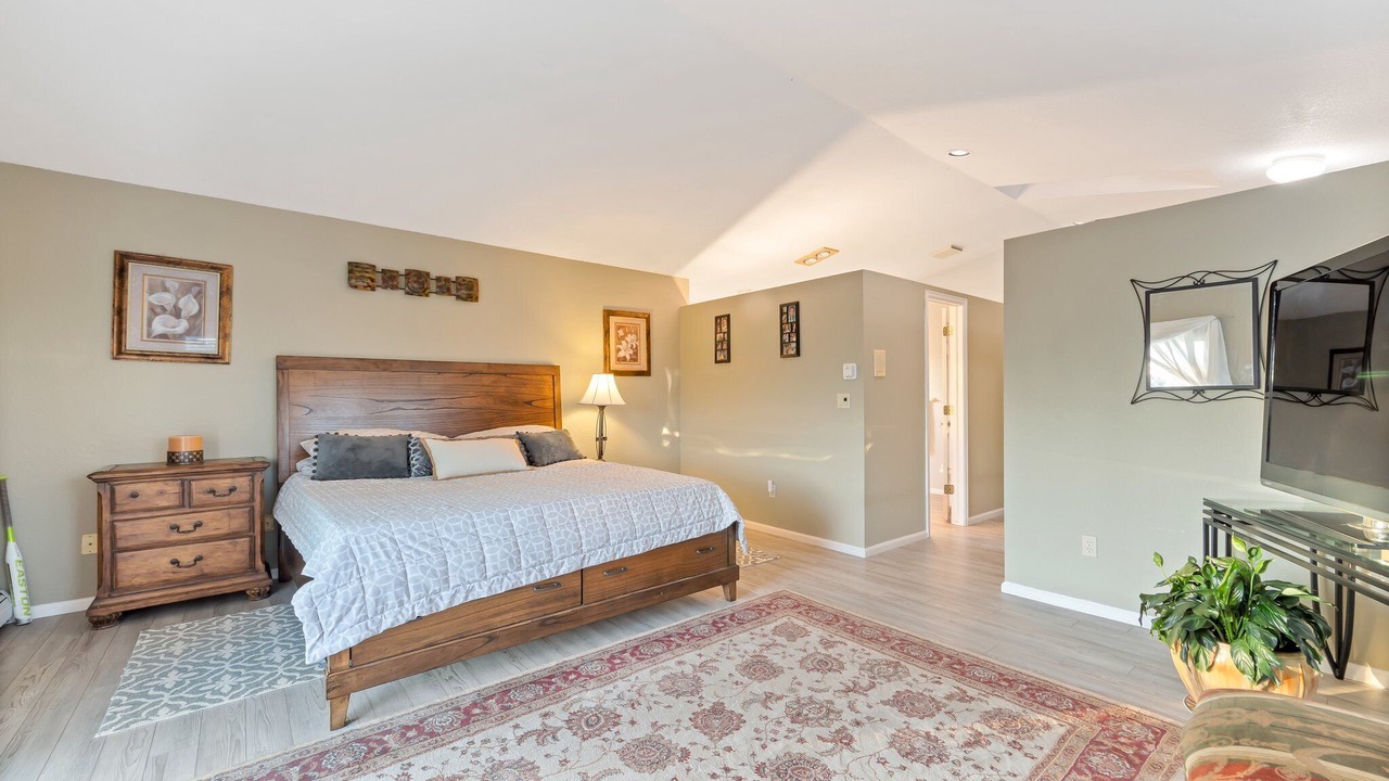 Photo of Bedroom in Gleneagle