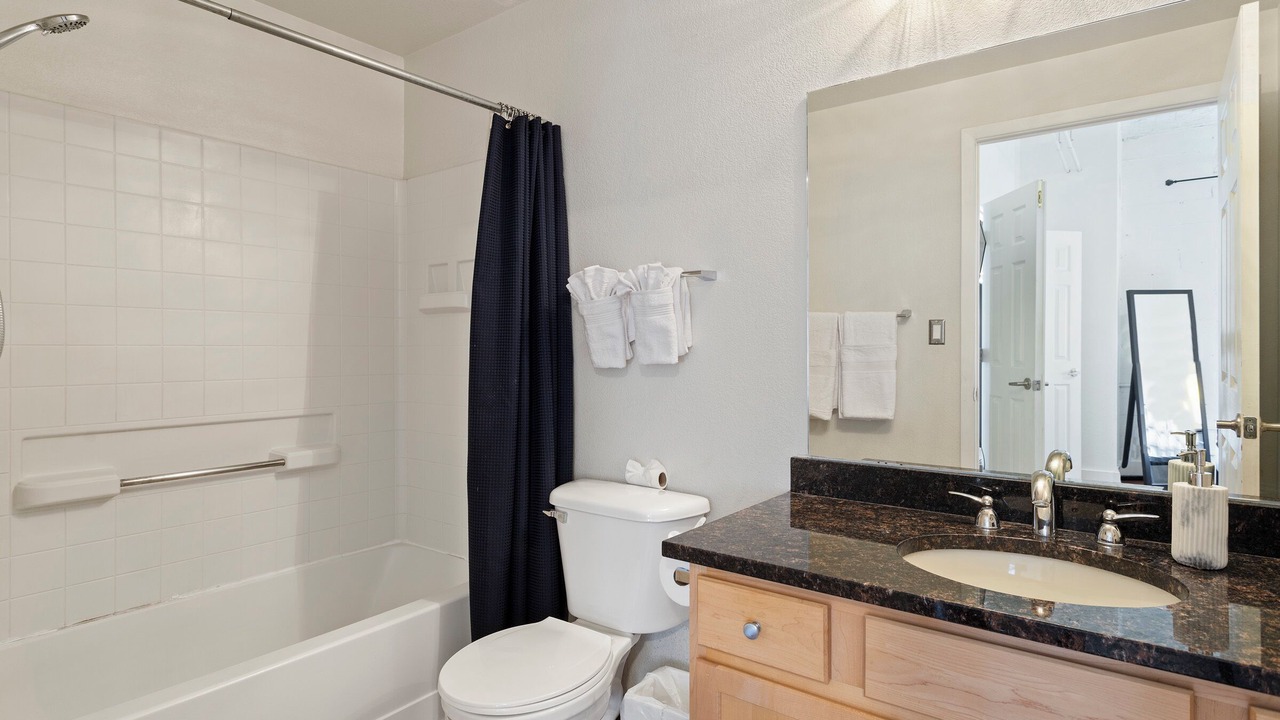 Photo of Bathroom in City Park West
