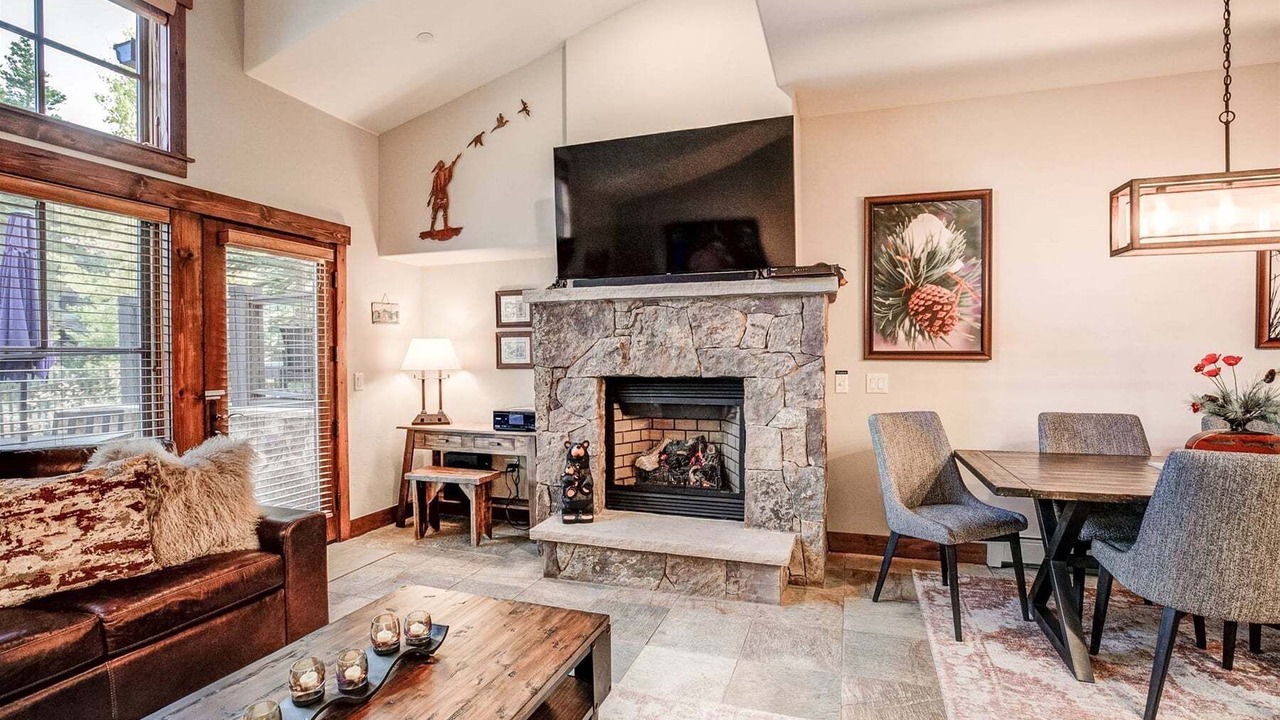 Photo of Livingroom in Christie Heights