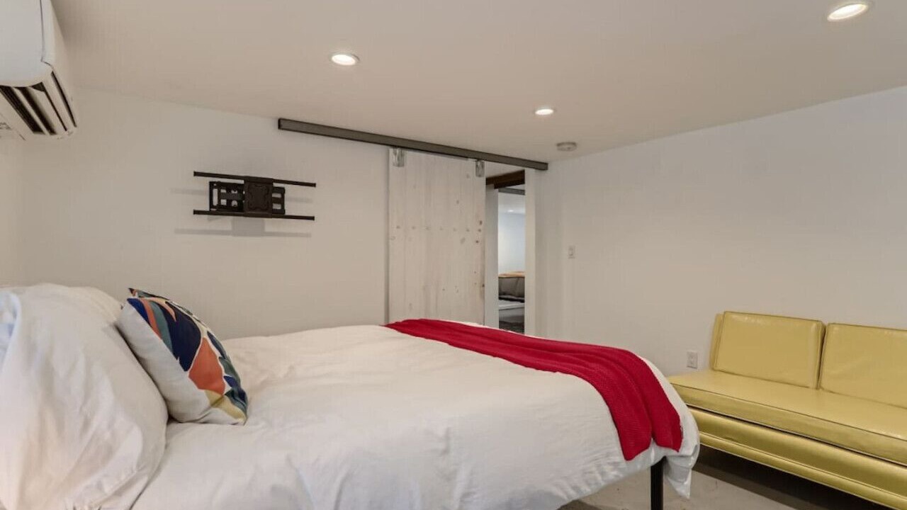 Photo of Bedroom in Cole
