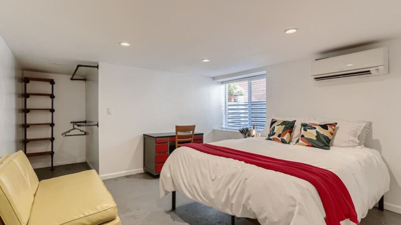 Photo of Bedroom in Cole