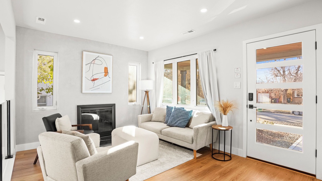 Photo of Livingroom in Hale