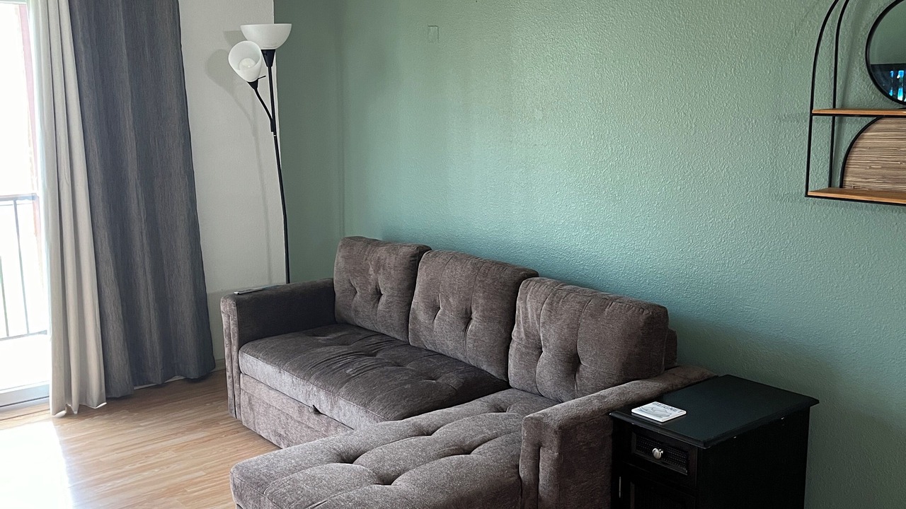 Photo of Livingroom in East Old Golden Rd