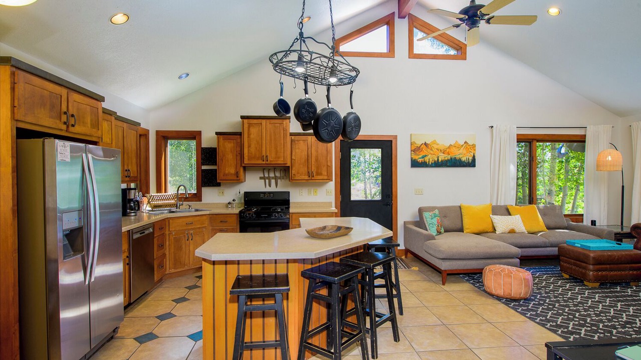 Photo of Livingroom in Crested Butte South