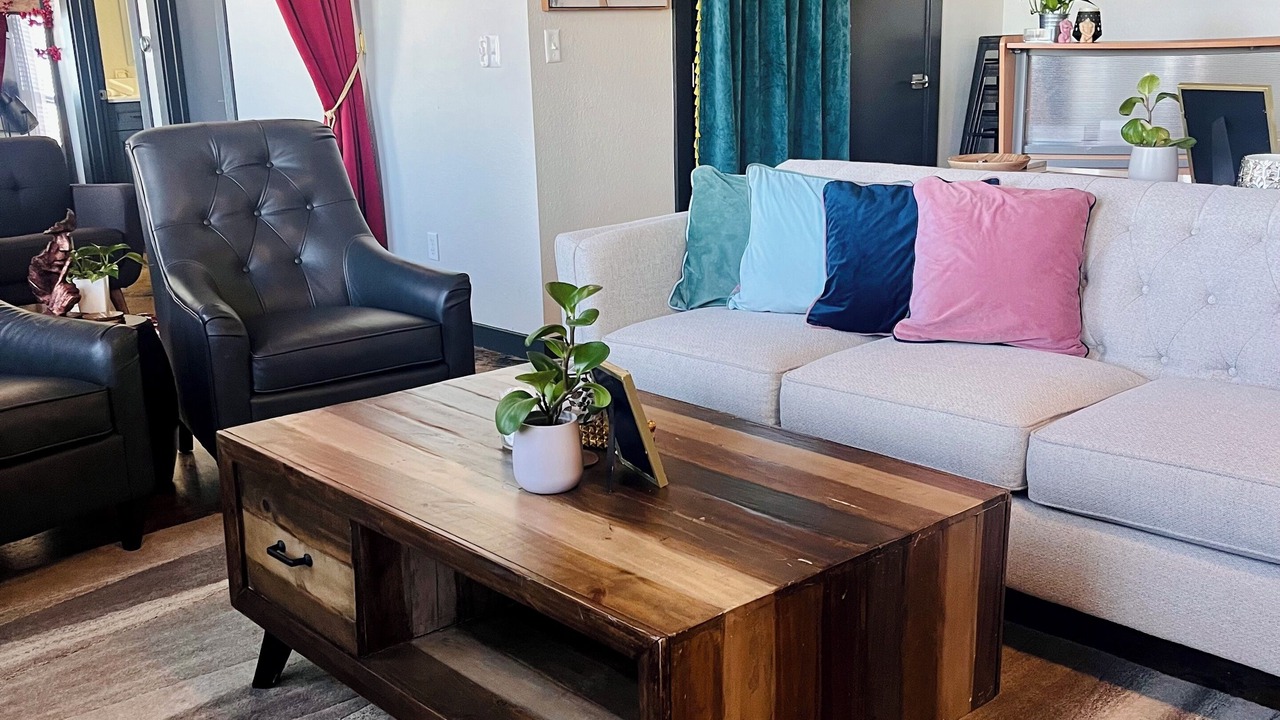 Photo of Livingroom in Uptown