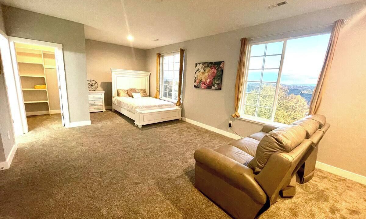 Photo of Bedroom in Lakewood
