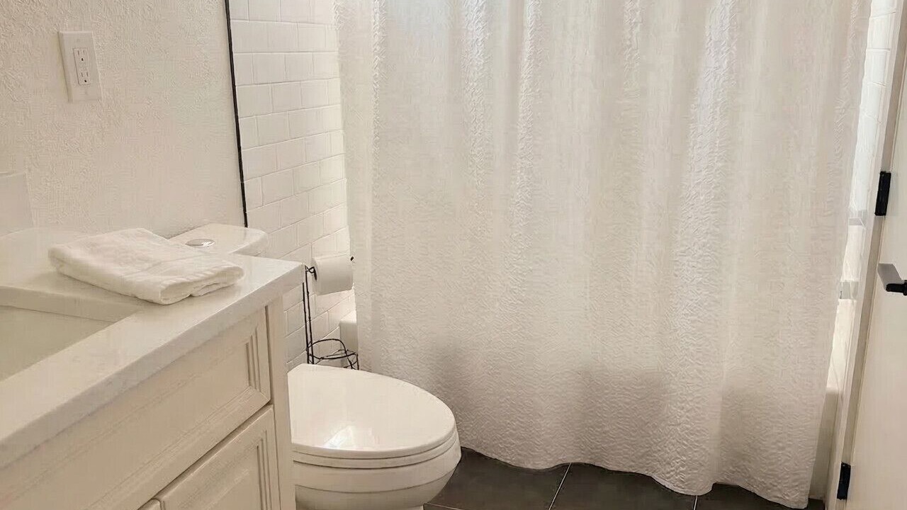 Photo of Bathroom in Sunnyside