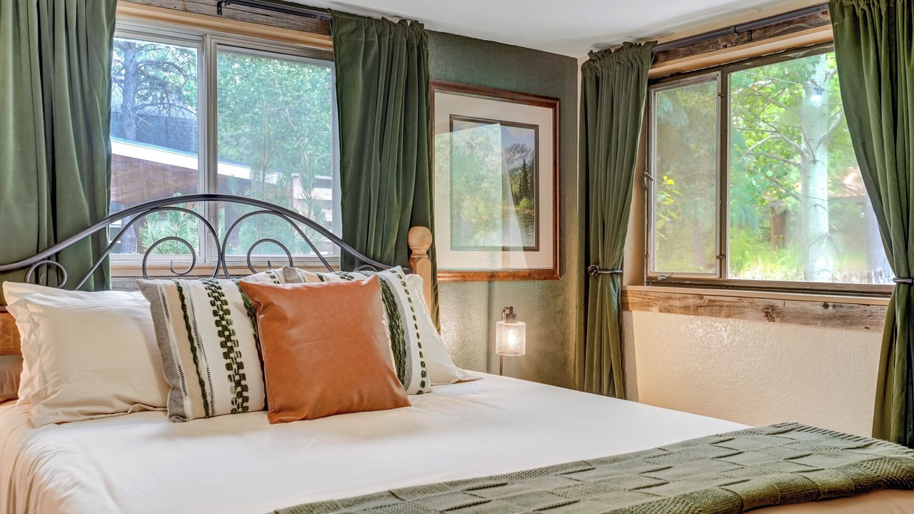Photo of Bedroom in Cascade-Chipita Park