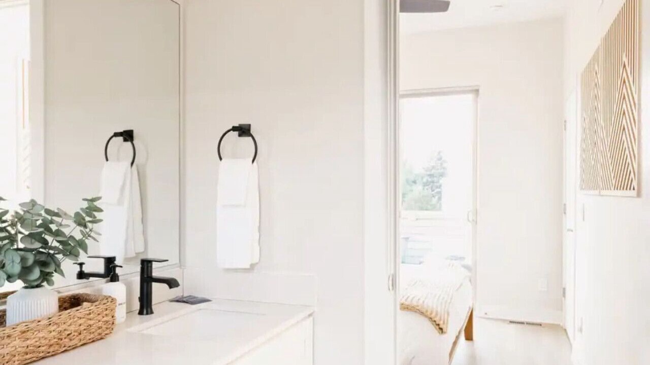 Photo of Bathroom in Jefferson Park