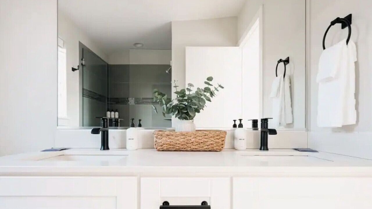 Photo of Bathroom in Jefferson Park