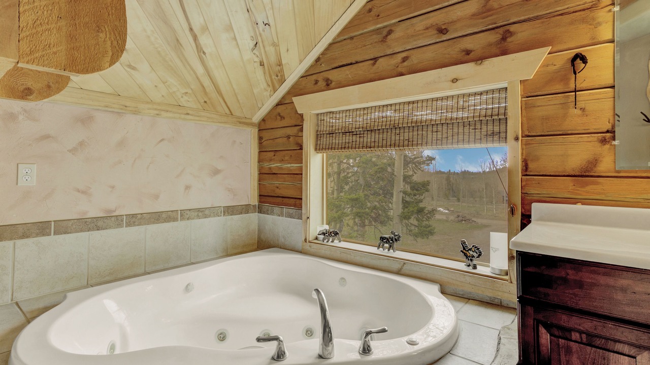 Photo of Bathroom in Cimarron
