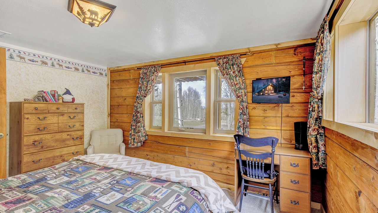 Photo of Bedroom in Cimarron