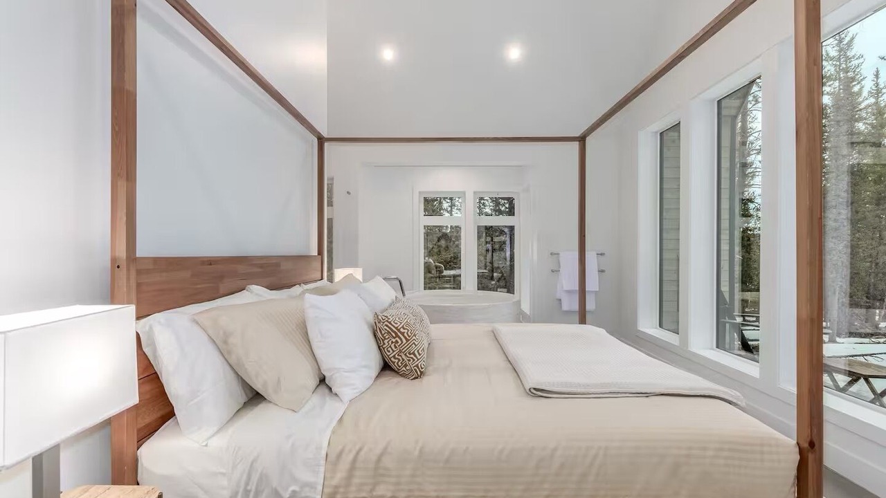 Photo of Bedroom in Michigan Hill