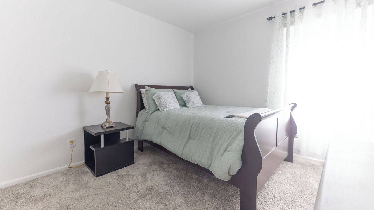 Photo of Bedroom in Aurora