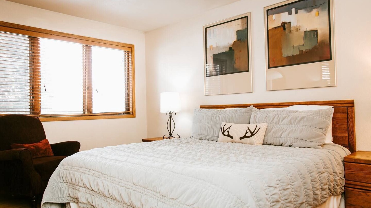 Photo of Bedroom in Mountain House