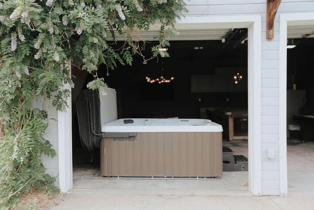 Photo of Outdoor in Barths